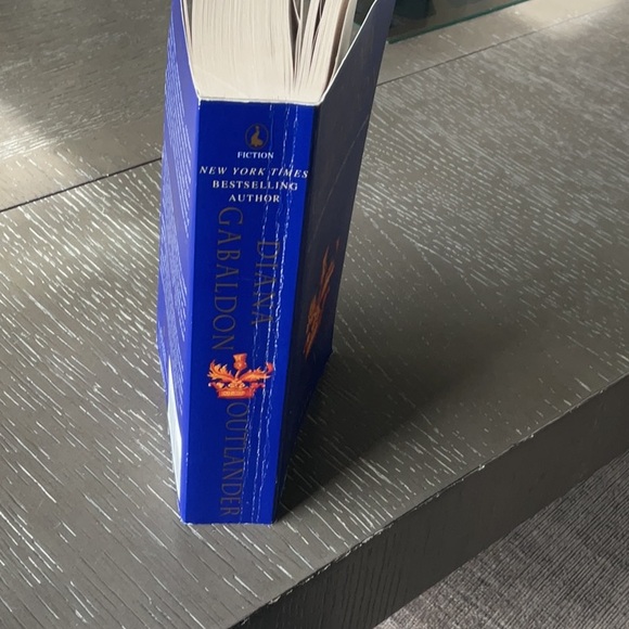 Diana Gabaldon Outlander Period Piece exciting book. - Picture 3 of 3
